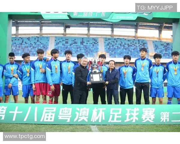 足球明星与业余球员的对决谁能赢得荣耀与尊重