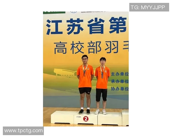 南京羽毛球队与上海羽毛球队耐力较量赛后深度分析与反思 南京羽毛球队与上海羽毛球队耐力较量赛后深度分析与反思